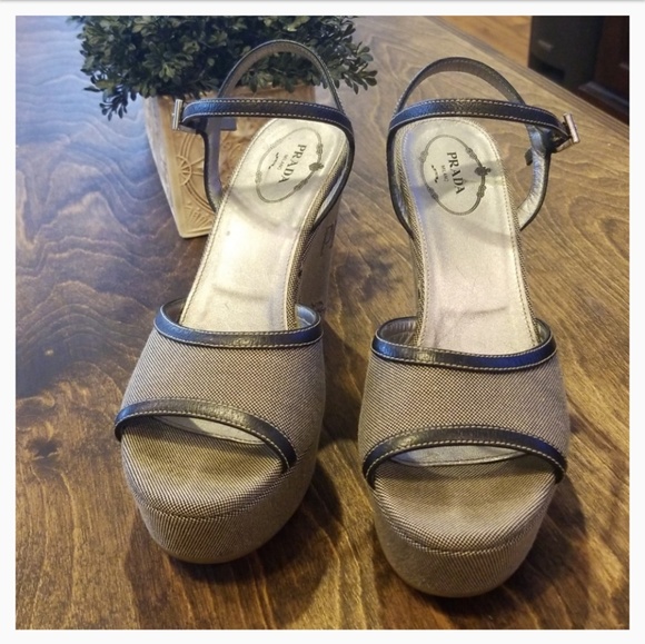 Prada Heritage Logo platform wedge sandals - Picture 5 of 8